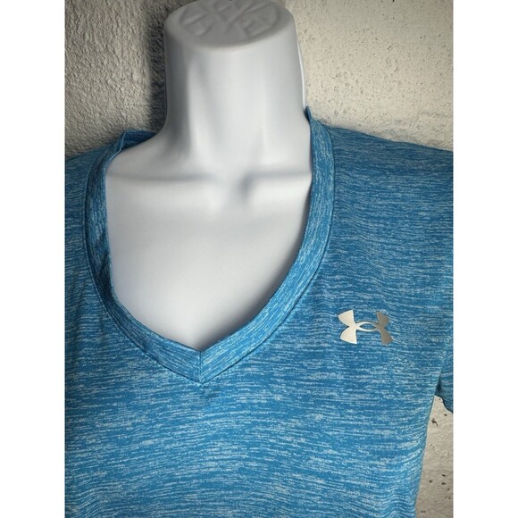 UnderArmour Woman’s V-neck shirt Blue/white Size Medium - Picture 2 of 6